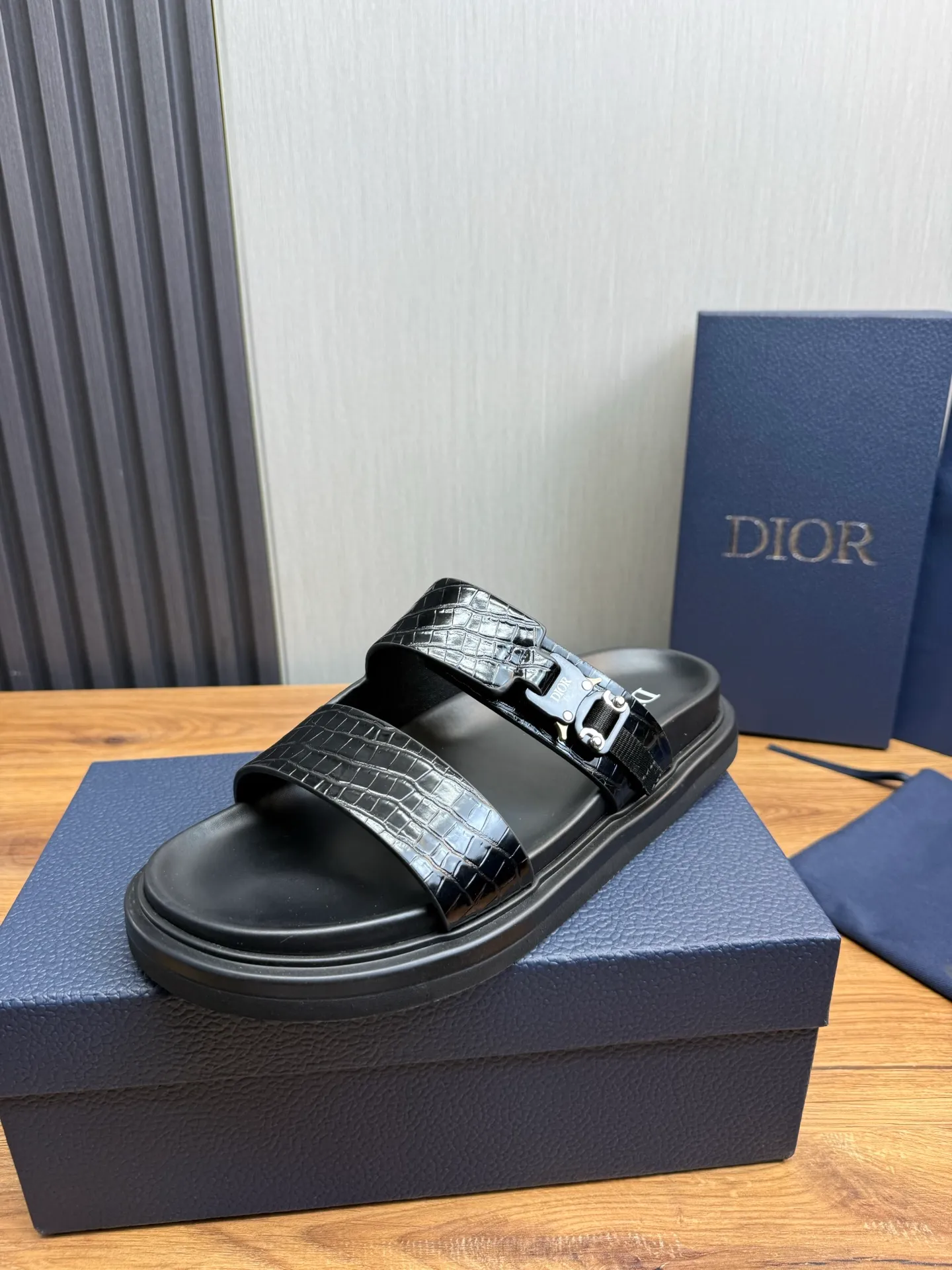 Men's shoes 300💰 Dior. Men's slippers🩴 Official website 1:1 production 38-45 size 45 46 🉑️Customized original material shipped✅